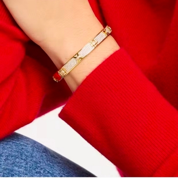 Kate Spade Heritage Bloom Hinged Bangle - Picture 7 of 12